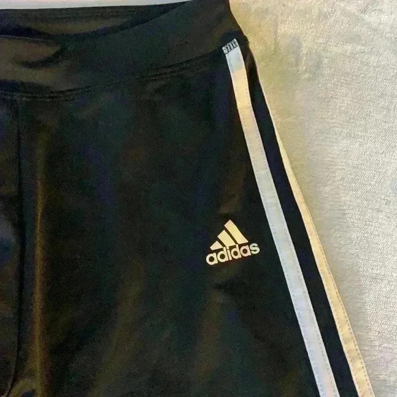 Adidas - Picture 2 of 3